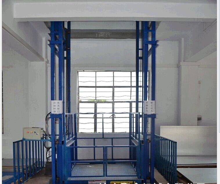 導(dǎo)軌式升降貨梯